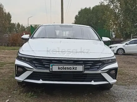 Hyundai Elantra 2024 года за 8 380 000 тг. в Алматы – фото 2