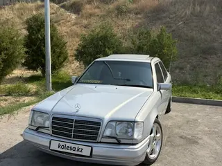 Mercedes-Benz E 280