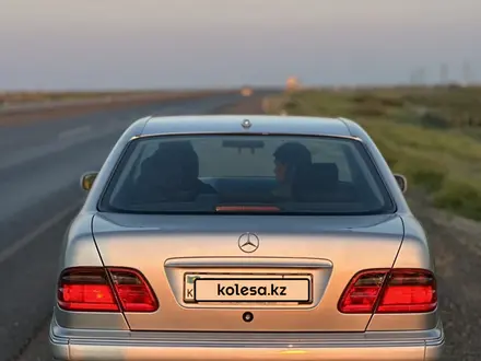 Mercedes-Benz E 320 1999 года за 6 000 000 тг. в Кызылорда – фото 2