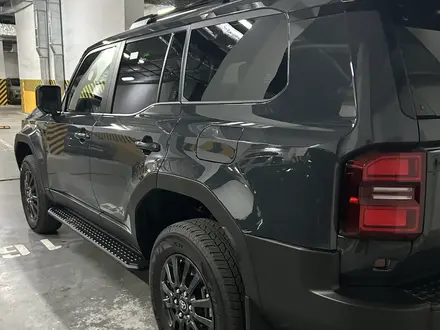 Toyota Land Cruiser Prado 2025 года за 31 800 000 тг. в Алматы – фото 4