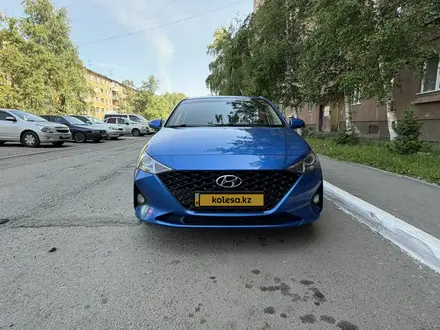 Hyundai Accent 2021 года за 7 400 000 тг. в Усть-Каменогорск – фото 2