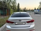 Hyundai Elantra 2017 годаүшін6 200 000 тг. в Караганда – фото 4