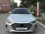 Hyundai Elantra 2017 годаүшін6 200 000 тг. в Караганда – фото 2