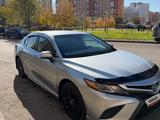 Toyota Camry 2019 года за 11 000 000 тг. в Астана – фото 4