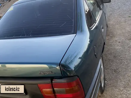 Opel Vectra 1995 года за 1 200 000 тг. в Шиели