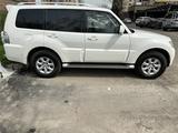 Mitsubishi Pajero 2010 года за 10 200 000 тг. в Алматы – фото 2