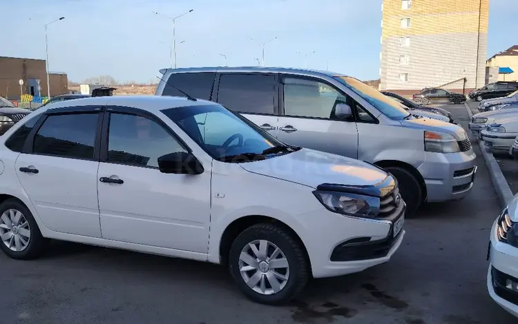 ВАЗ (Lada) Granta 2190 2018 годаүшін3 350 000 тг. в Семей