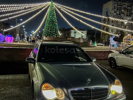 Mercedes-Benz C 180 2001 года за 3 850 000 тг. в Атырау