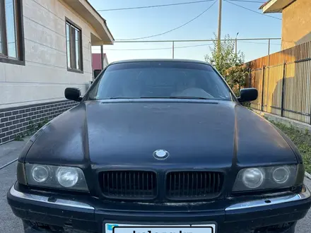BMW 728 1996 года за 2 000 000 тг. в Алматы