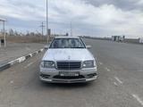 Mercedes-Benz C 180 1995 года за 1 600 000 тг. в Павлодар