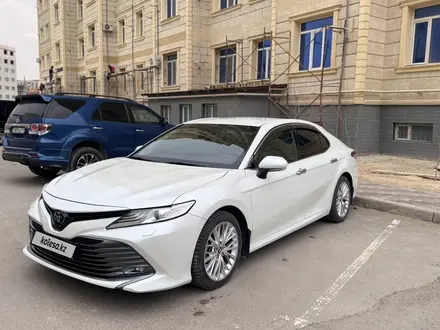 Toyota Camry 2019 года за 14 500 000 тг. в Актау