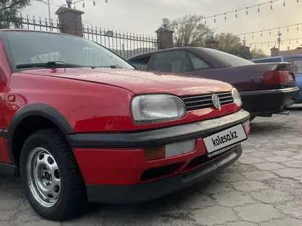 Volkswagen Golf 1993 года за 1 550 000 тг. в Алматы – фото 9