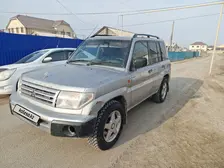 Mitsubishi Pajero iO, 2000
