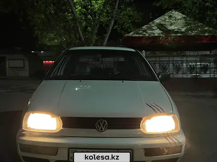 Volkswagen Golf 1995 года за 1 400 000 тг. в Павлодар – фото 2