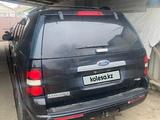 Ford Explorer 2006 года за 5 500 000 тг. в Атырау – фото 2