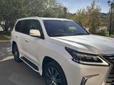 Lexus LX 570 2018 года за 45 000 000 тг. в Астана – фото 2