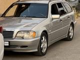 Mercedes-Benz C 230 1998 года за 2 700 000 тг. в Шымкент – фото 2