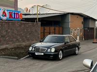 Mercedes-Benz E 280 2000 годаfor4 500 000 тг. в Алматы