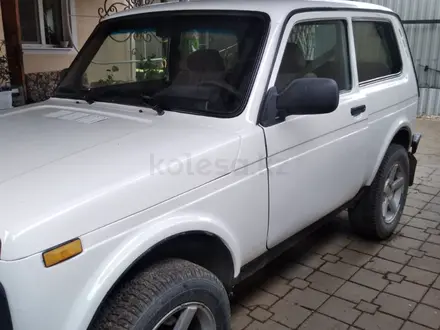 ВАЗ (Lada) Lada 2121 2012 года за 2 300 000 тг. в Актобе – фото 2