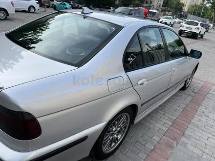 BMW 528 1999 года за 4 200 000 тг. в Шымкент – фото 8