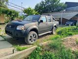 Nissan NP300 2013 года за 2 400 000 тг. в Алматы