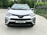 Toyota RAV4 2017 года за 12 800 000 тг. в Шымкент – фото 3