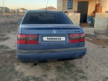 Volkswagen Passat 1995 года за 1 300 000 тг. в Актобе – фото 5