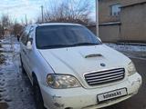 Kia Carnival 2002 годаfor2 000 000 тг. в Шымкент – фото 3