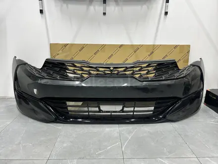 KIA K5 передний бампер накладки молдинги за 10 000 тг. в Алматы