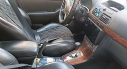 Toyota Avensis 2004 года за 3 900 000 тг. в Алматы – фото 3