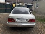 Mercedes-Benz E 230 1995 годаfor1 600 000 тг. в Тараз – фото 2