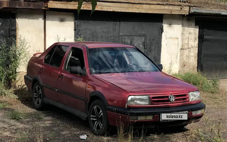 Volkswagen Vento 1993 года за 800 000 тг. в Караганда
