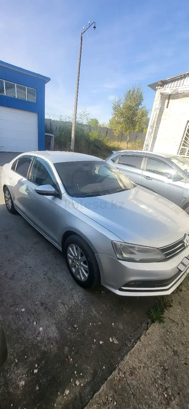 Volkswagen Jetta, 2015
