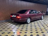 Mercedes-Benz E 280 1998 года за 2 500 000 тг. в Алматы – фото 2