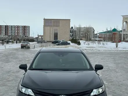 Toyota Camry 2020 года за 14 000 000 тг. в Уральск – фото 7