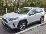 Toyota RAV4 2021 годаfor17 500 000 тг. в Петропавловск – фото 4