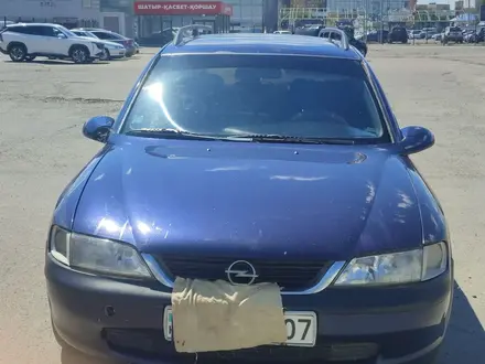 Opel Vectra 1998 года за 1 250 000 тг. в Уральск