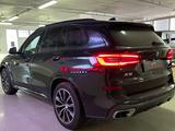 BMW X5 2018 года за 31 200 000 тг. в Астана – фото 4