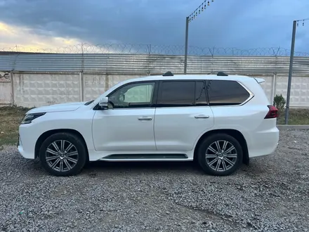 Lexus LX 570 2016 года за 37 500 000 тг. в Алматы – фото 3