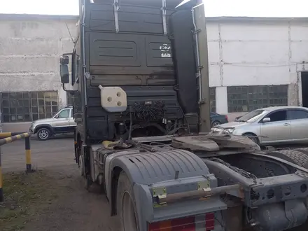 Mercedes-Benz  Actros 1999 года за 8 500 000 тг. в Экибастуз – фото 5