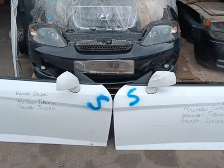 Двери, капот, ноускат Hyundai Tiburon за 100 000 тг. в Алматы
