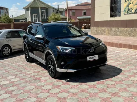 Toyota RAV4 2017 года за 8 000 000 тг. в Жанаозен – фото 2