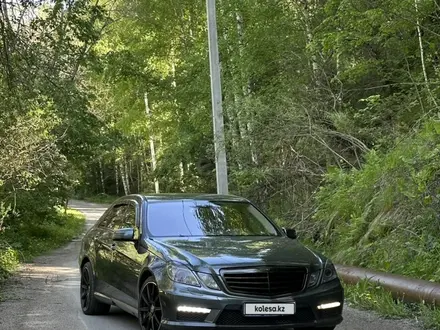 Mercedes-Benz E 300 2010 года за 9 500 000 тг. в Алматы