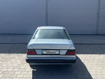 Mercedes-Benz E 230 1991 года за 850 000 тг. в Караганда – фото 9