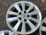 Комплект оригинальных дисков R16. Toyota Camry. Corolla за 125 000 тг. в Алматы – фото 2