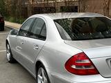 Mercedes-Benz E 240 2005 года за 4 850 000 тг. в Астана – фото 2