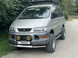 Mitsubishi Delica 2001 годаfor9 700 000 тг. в Алматы