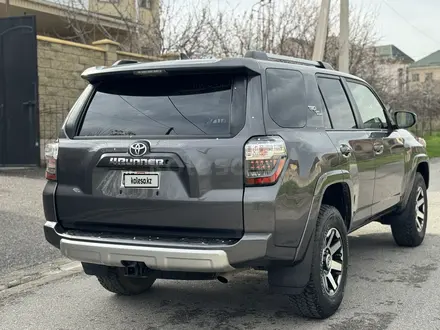 Toyota 4Runner 2018 года за 19 000 000 тг. в Алматы – фото 4