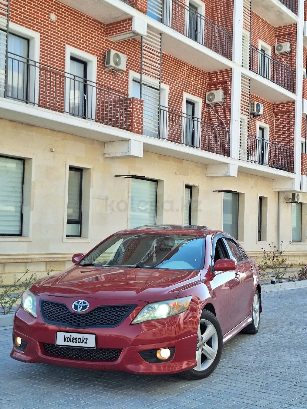 Toyota Camry, 2010