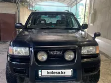 Isuzu Wizard, 1999